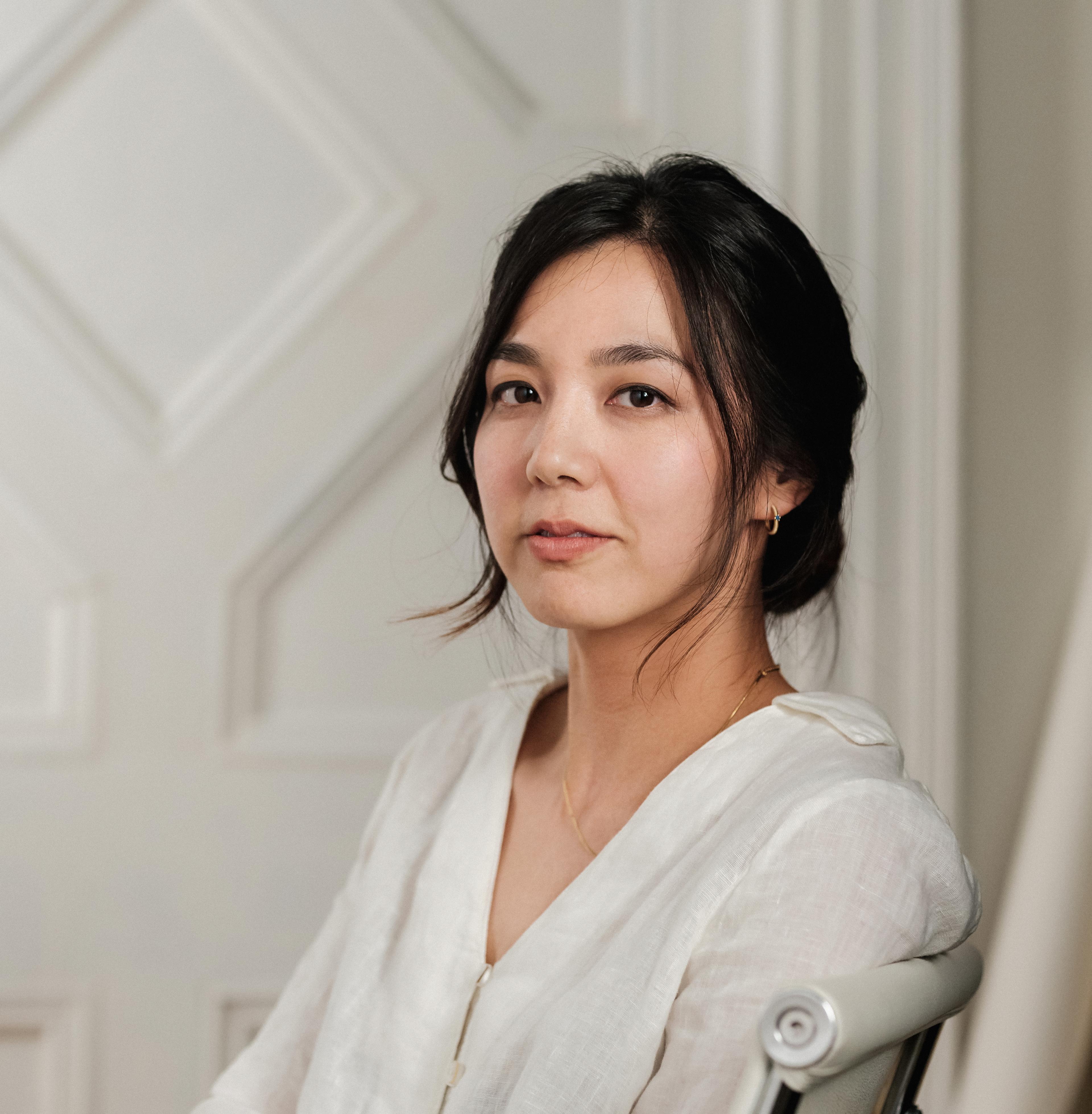 Headshot of Elizabeth Lo, director.